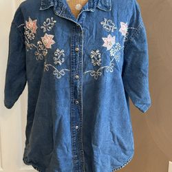 Carolina Bay Plus Women’s 1X Vintage Beaded Embroidered Chambray Button Up Shirt