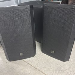 Electro Voice ZLX-15-BT 1000W 15-in Powered Speaker Pair & ELX200-18SP 18 in. Subwoofer Bundle