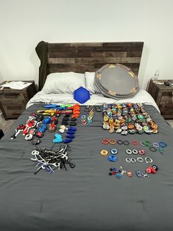 BEYBLADE LOT