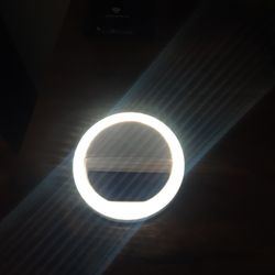 SELFIE LIGHT CELLPHONE 