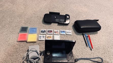 Modded 3Ds 32 gb with charger, games, and more