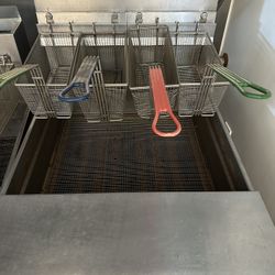 Pitco Fryer With Filtering System 