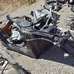 Parted Out 16-21 Honda Civic Right Apron With Post 