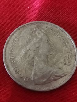 Very Rare 1970 "NEW PENCE"  - First Edition Coin  Queen Elizabeth II