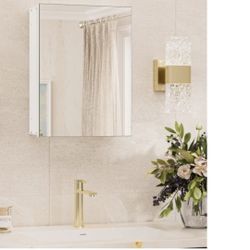 Medicine Cabinet - Brand New - Amazon Return 