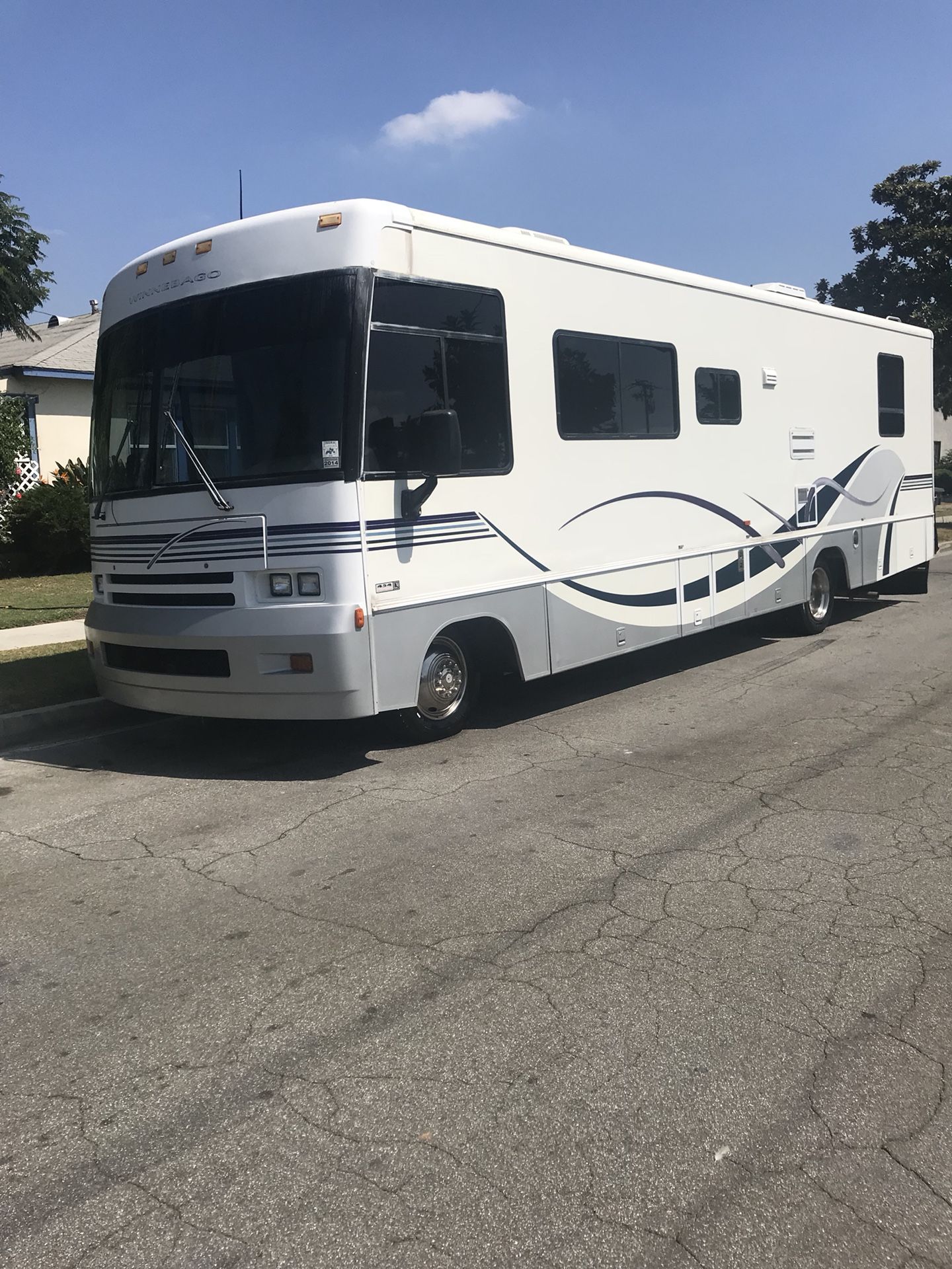 1999 Winnebago brave 29ft Chevy 454