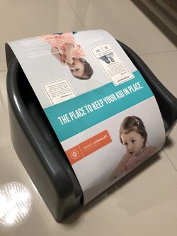 BRAND NEW Prince Lionheart soft booster seat