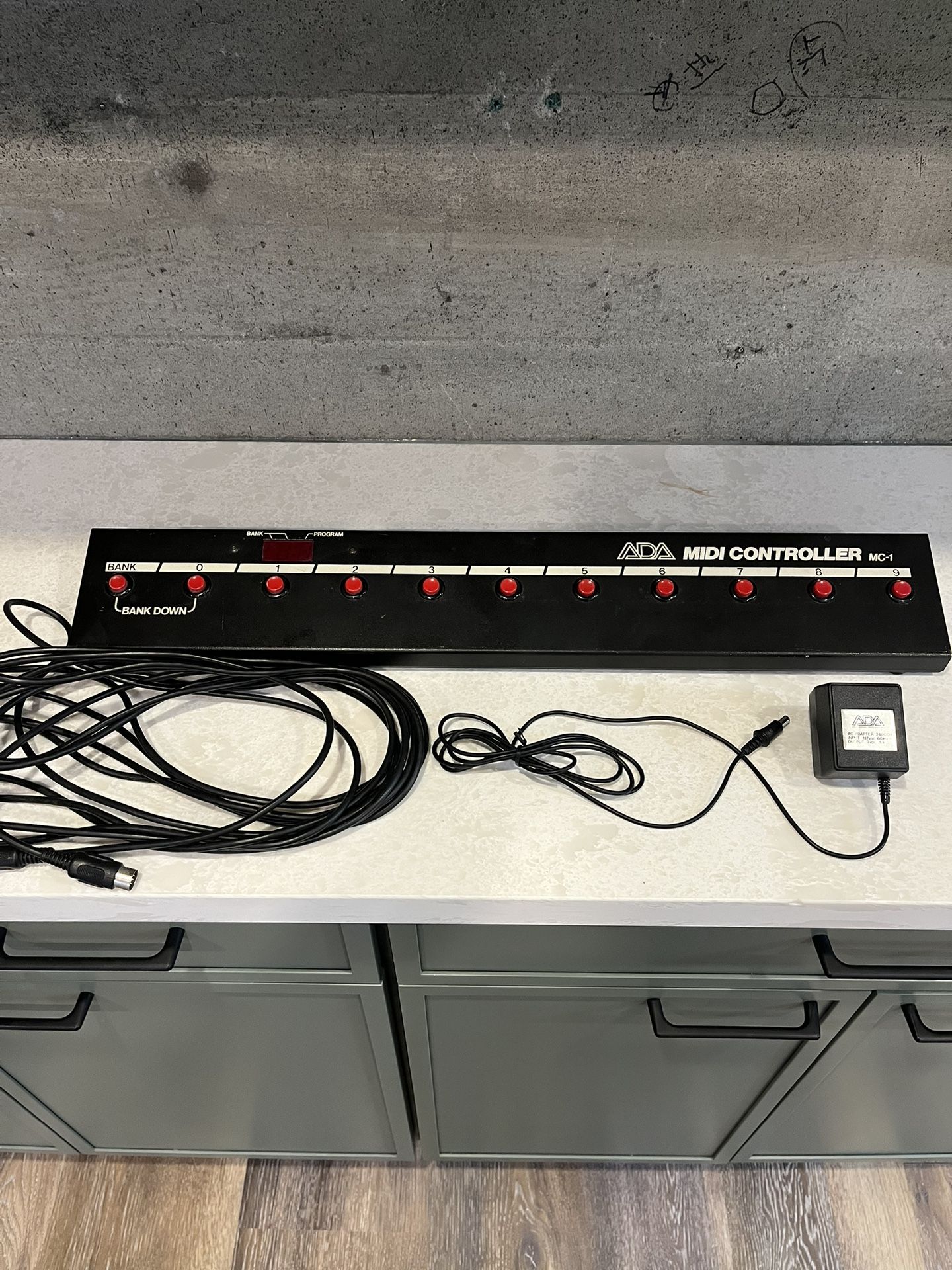 ADA MC-1 MIDI Foot Switch Controller