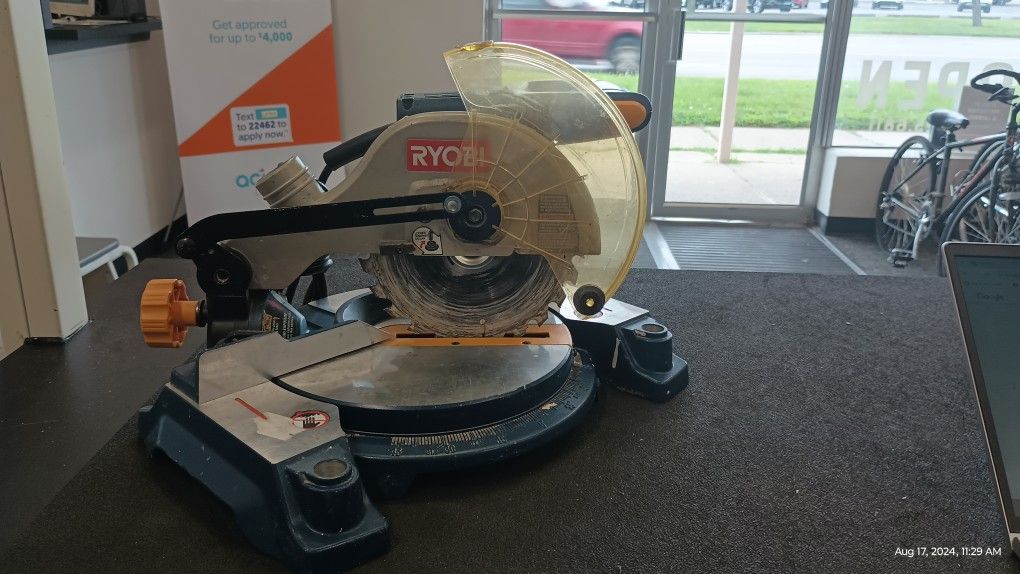 Compound Miter Saw. Ryobi. TS1141L.   # 7613 R.G.
