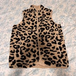 Simply Chic Cheetah Design Vest