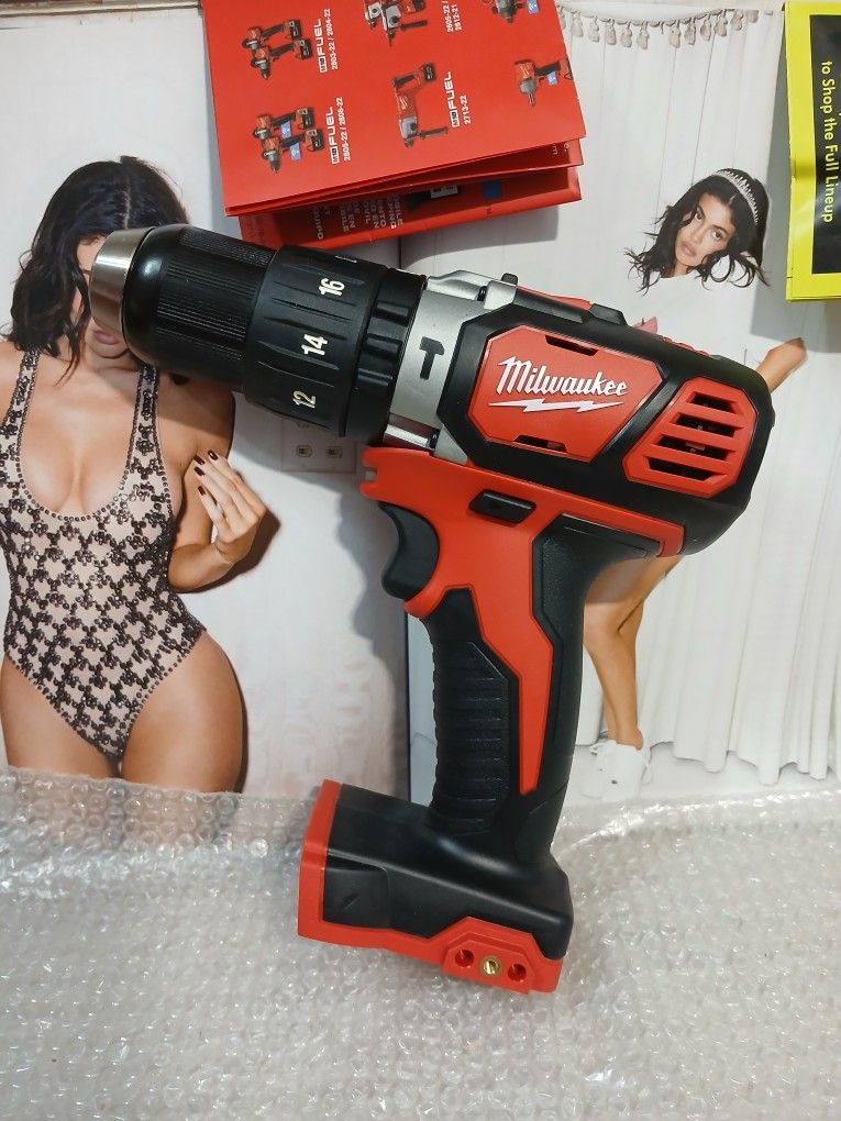 NEW MILWAUKEE M18 1/2 HAMMER DRILL DRIVER TOOL 