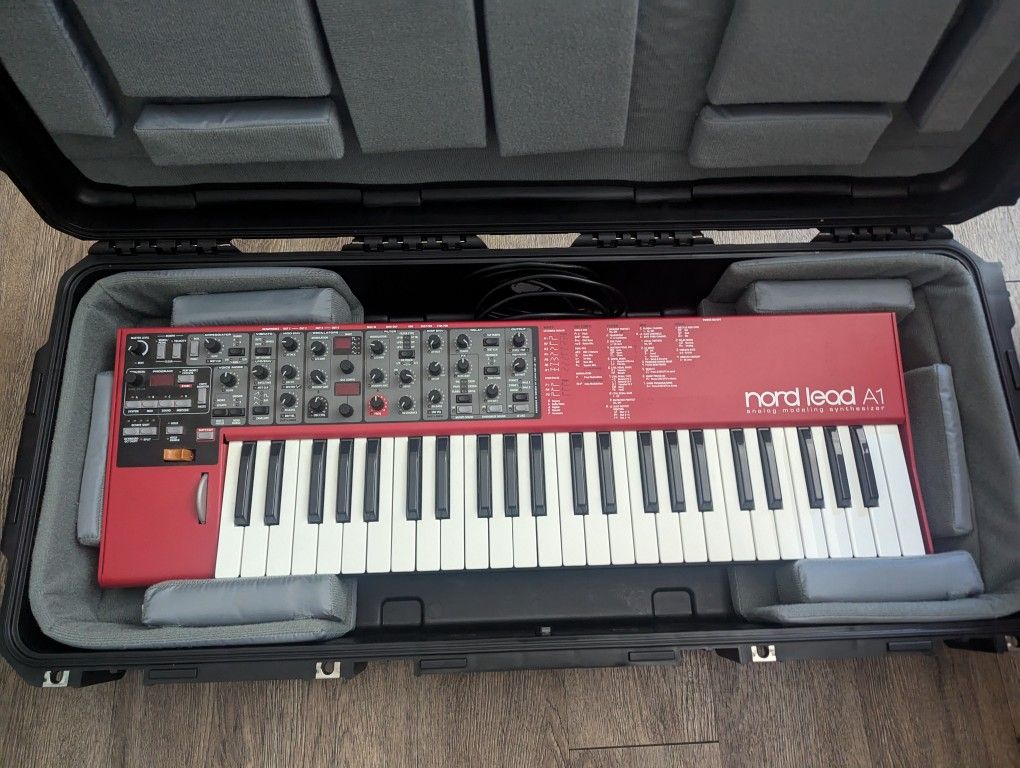 Nord Lead A1 Virtual Analog 49-Key Synthesizer w/SKB Hard Case