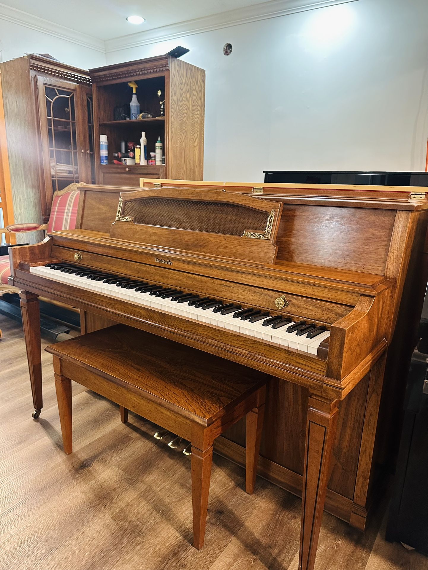 Baldwin upright piano-650$