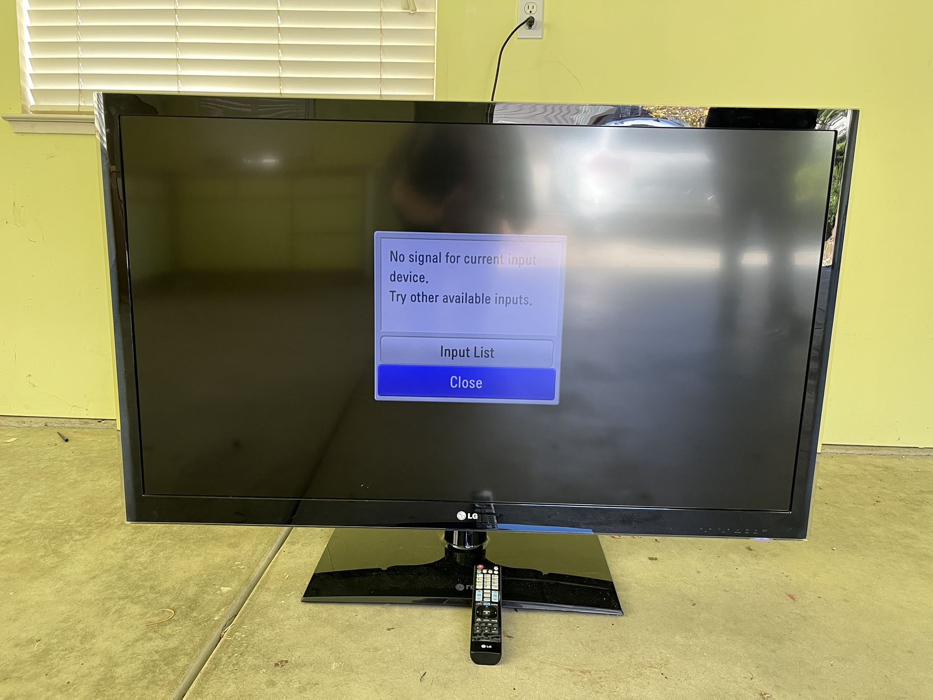 55” LG Smart TV, Yamaha Receiver, Energey Speakers & Klipsch Sub-Woofer