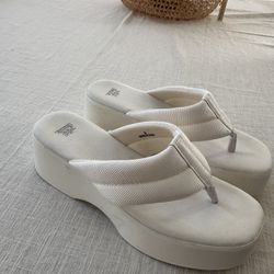 White Sandals Platform Foam Size 9 