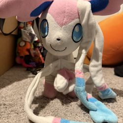 Sylveon Pokémon plushie