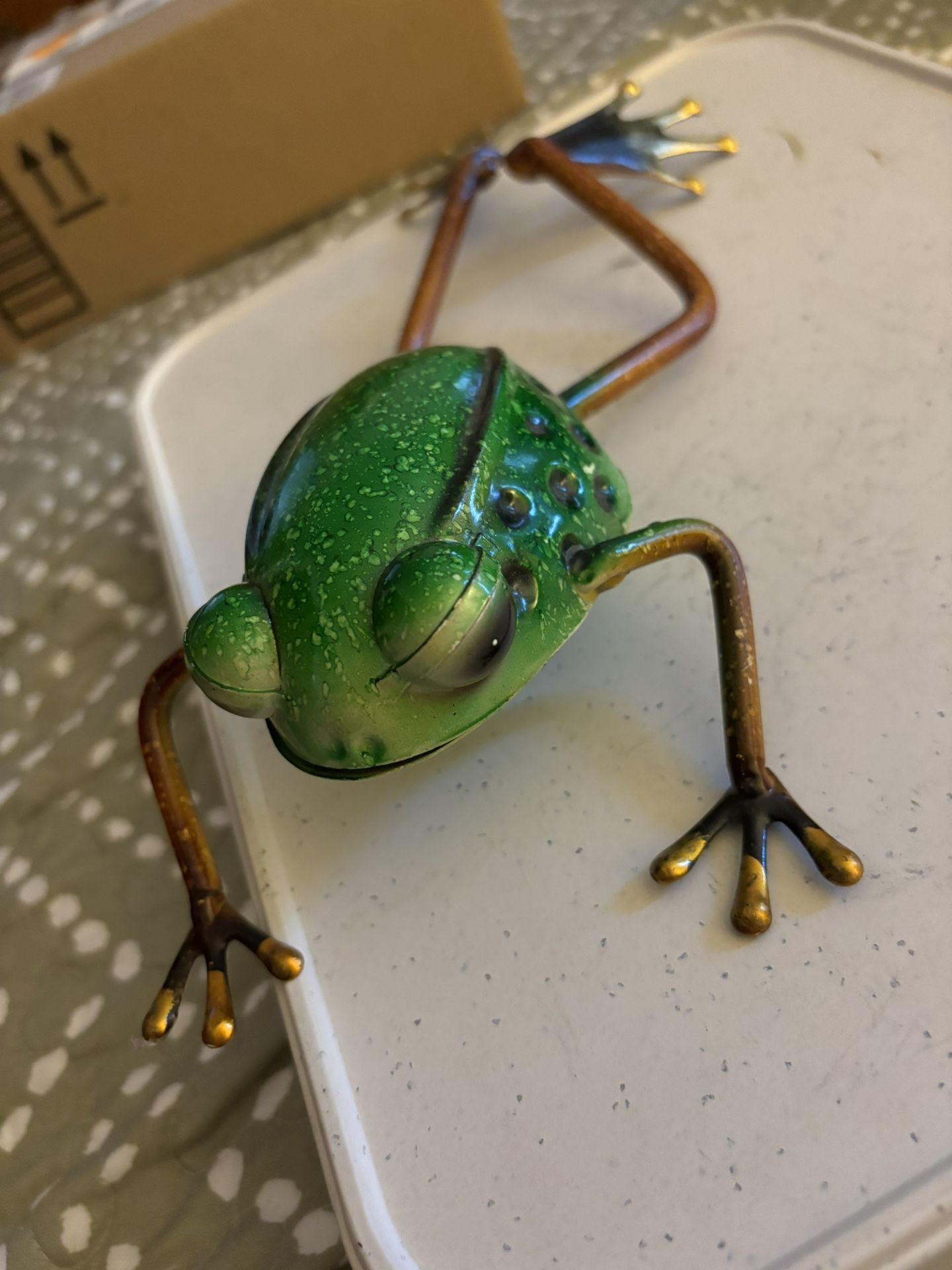 Metal Frog Figurine / PaperWeight