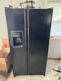 GE side-by-side refrigerator