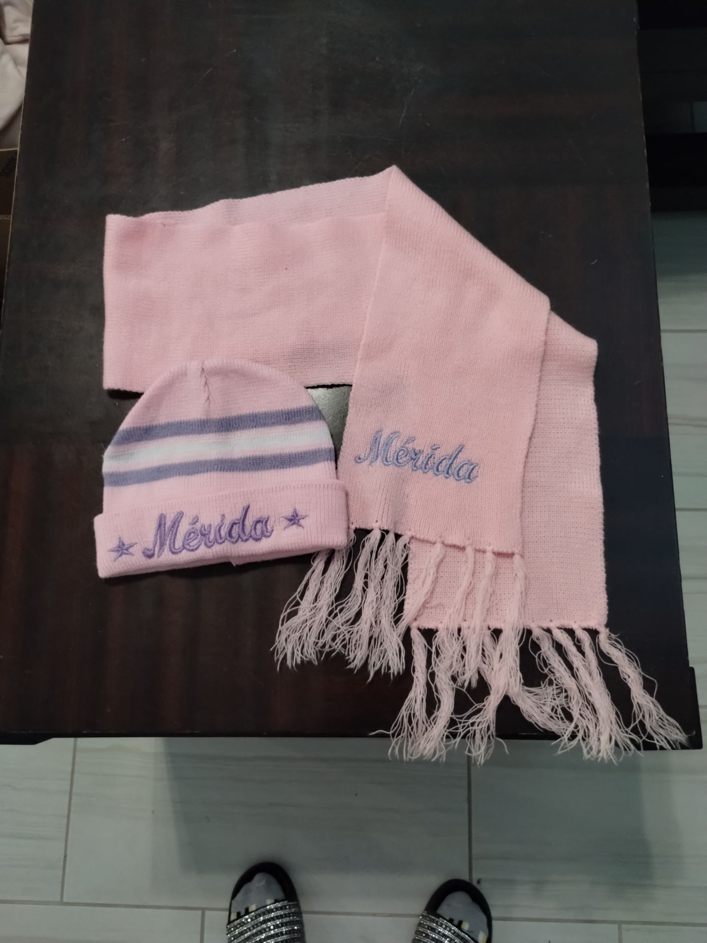 light pink beanie and scarf set, Mérida, hat for girl