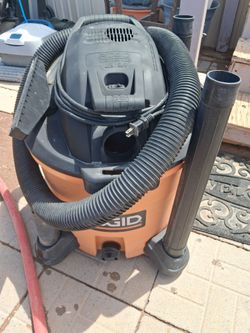 Rigid 12 gal wer/ dry vac
