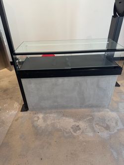 Custom 4 Ft Locking Glass Retail Jewelry Display Showcase w/ Keys