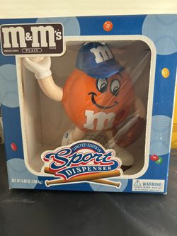 M&M Dispenser 