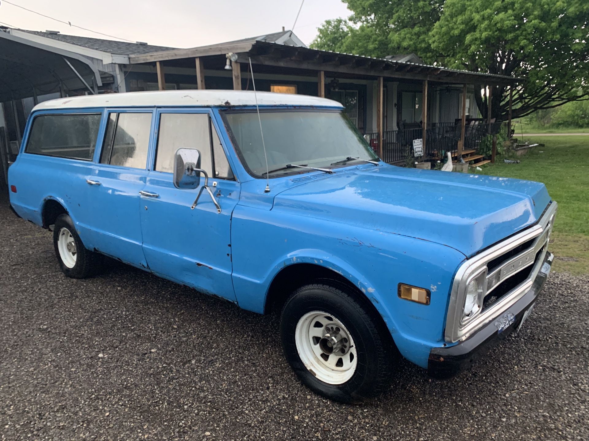 1969 Suburban