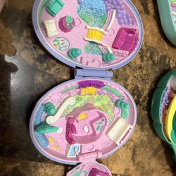 Vintage 1990s Polly Pocket lot 