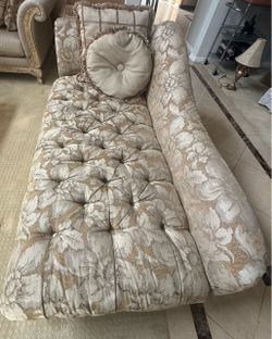 Tufted Floral Fabric Sofa with Throw Pillows