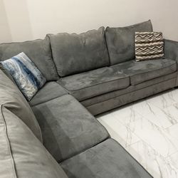 gray couch 