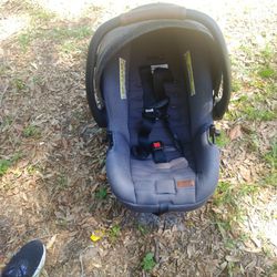 Brand New Never Used Safety First Infant Seat