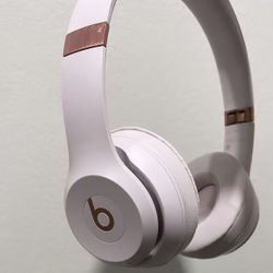 selling beats headphones