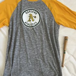 Oakland A’s Vintage Baseball Shirt & Mini Bat From 1989 World Series