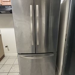 Kenmore Refrigerator 