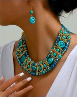 Luxury Boho Turquoise Crystal Braided Necklace Set Gold Tone Statement Jewelry Earrings 15"+2.4"
Bold boho statement necklace set featuring vibrant tu