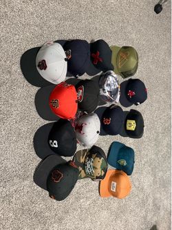 16 hats in great condition