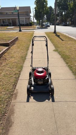 Honda Quadra cut harmony 2 hrt216 serviced