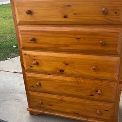 Solid Pine Five drawer chest in very good condition