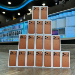 iPhone 17 Pro Max (Unlocked) ( Payment Plans Available / Planes De Pagos Disponibles ) 