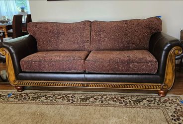 Sofa 87in wide