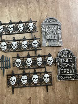 Halloween Graveyard Decoration Set