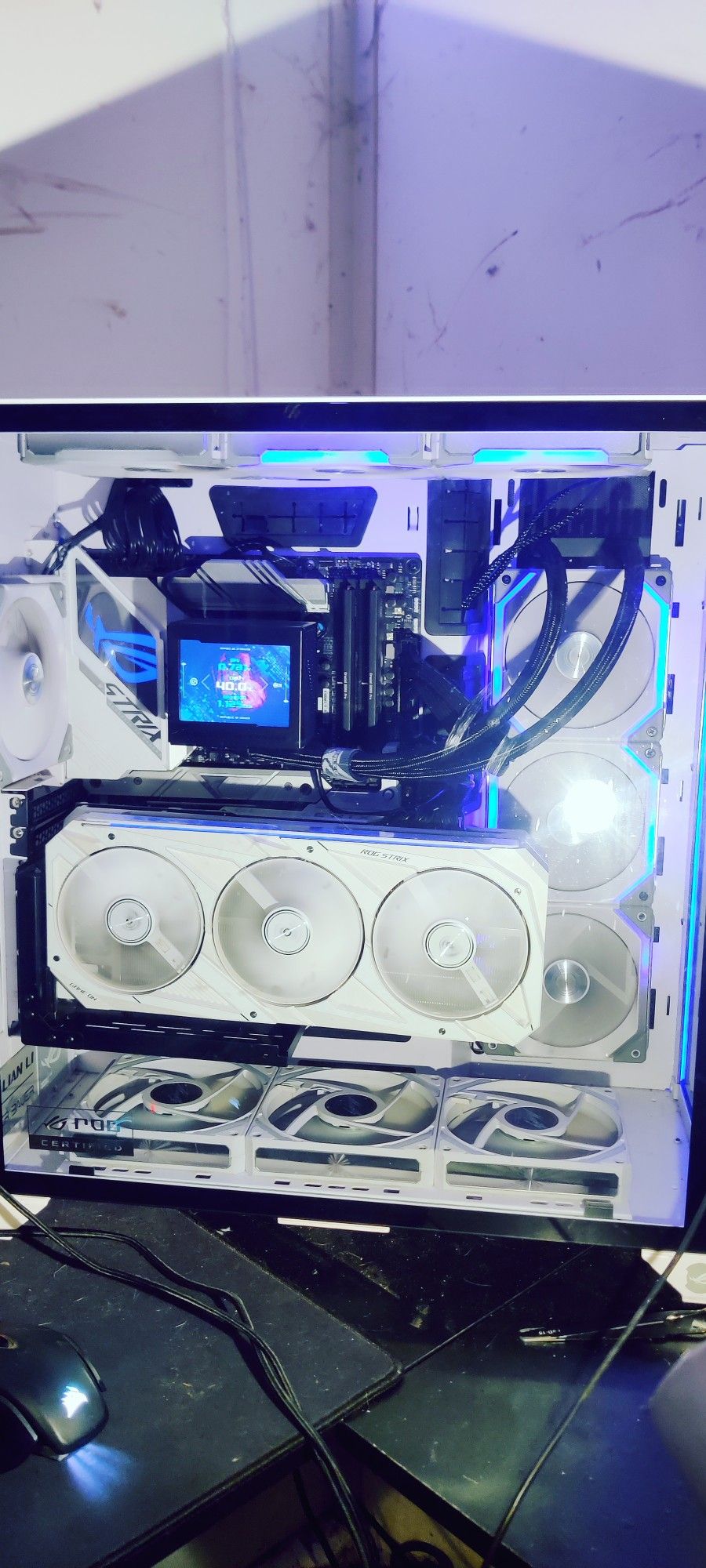 Custom White ROG STRIX/Lian Li Pc
