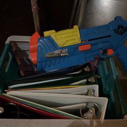 Assorted size binders notebooks and folders for those who are in need of school supplies Air Warriors Air Max Boss Foam Dart Blaster