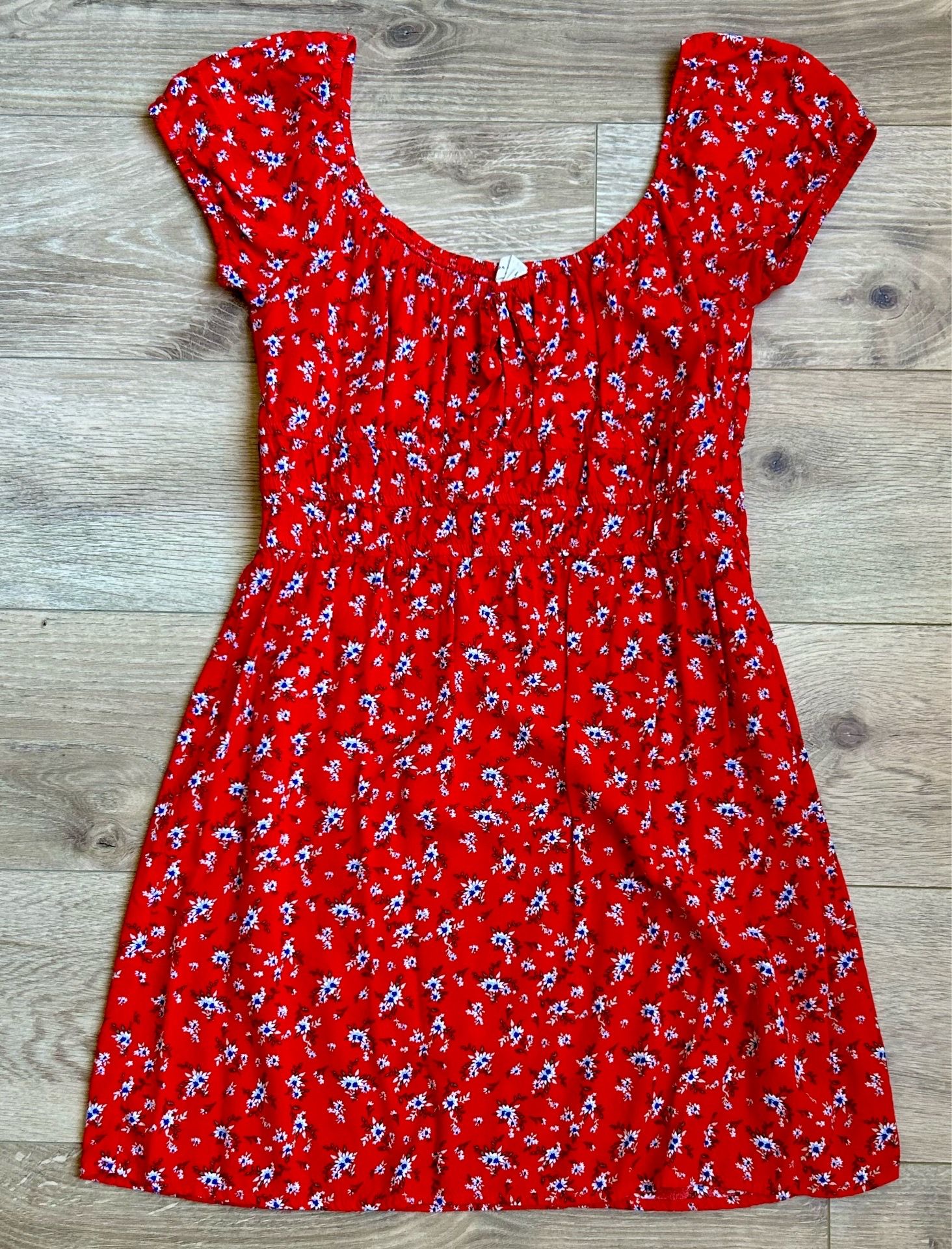 Kingston Grey Red Floral Smocked Dress M