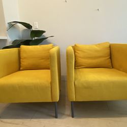 Modern Mustard Yellow Accent Chairs (Set of 2) – Velvet Look – Moving Sale