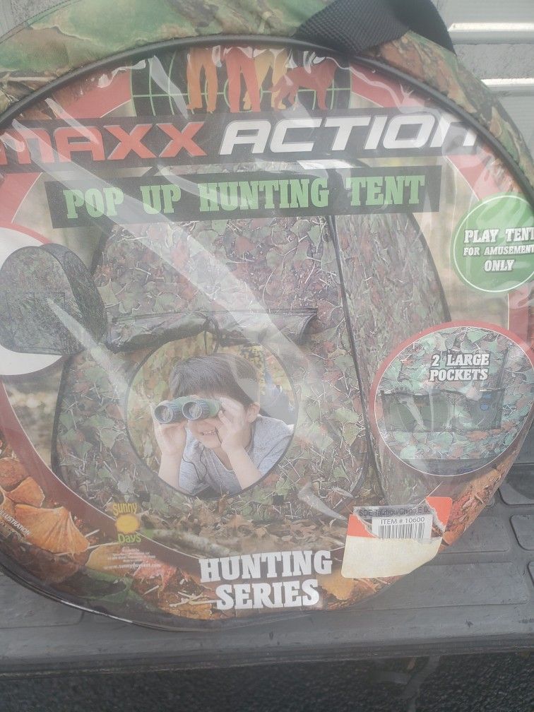 New MAXX ACTION Camo Hunting Pop Up Tent