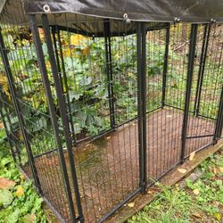 Outdoor Heavy Duty Metal Kennel / Animal Enclosure – 8 ft × 4 ft