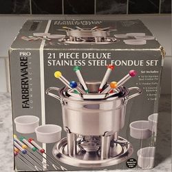 FARBERWARE STAINLESS STEEL FONDUE SET W/BOX - COMPLETE [MISSING 1 RAMEKIN]