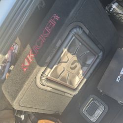 Kicker Subwoofer With Amp