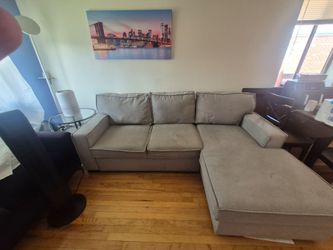 Sofa bug free great condition